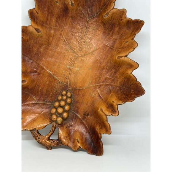 VTG 1959 Molded Wood Grape Leaf Dish Multi Products Inc MCM Decor Room Style - Picture 2 of 9